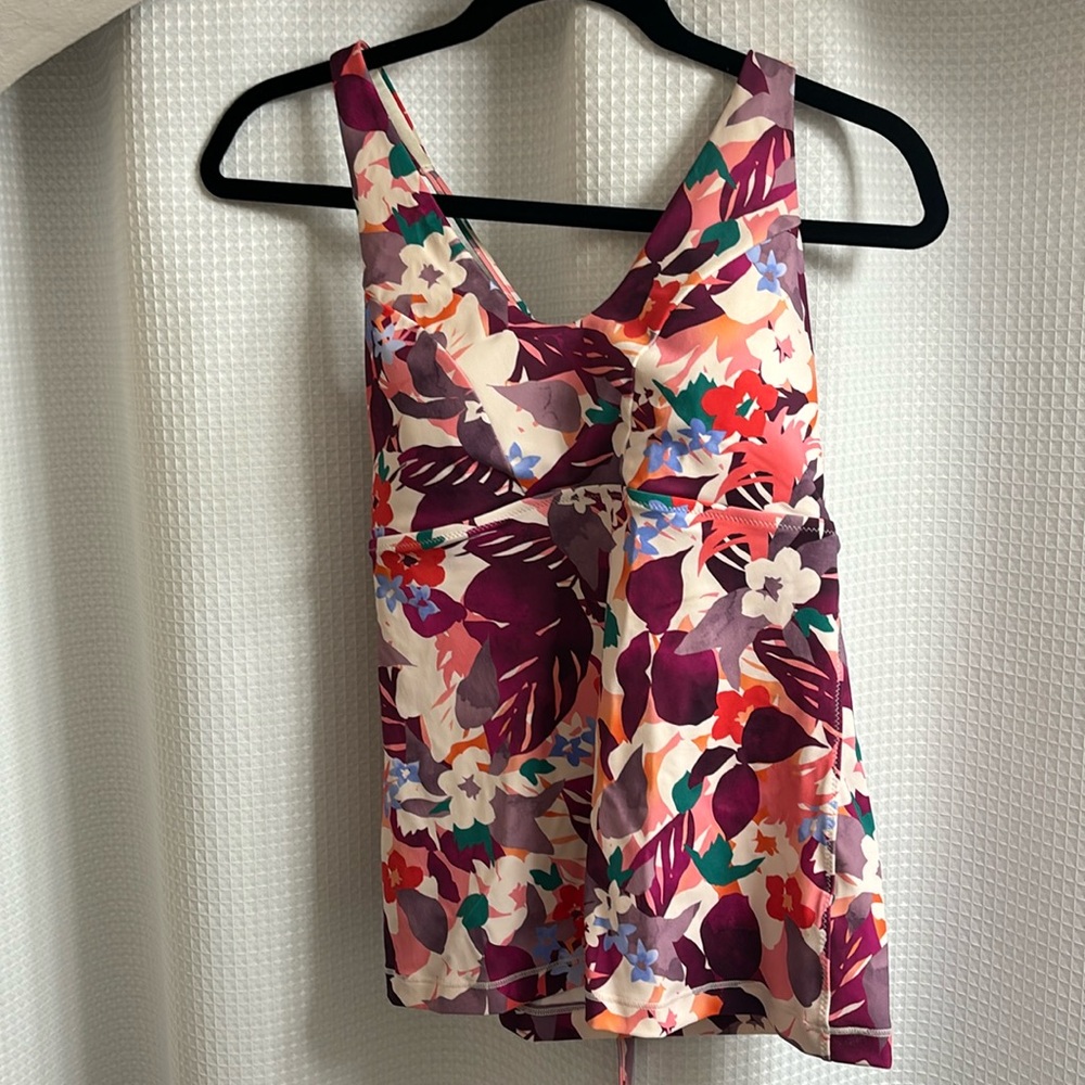 Athleta floral tankini top